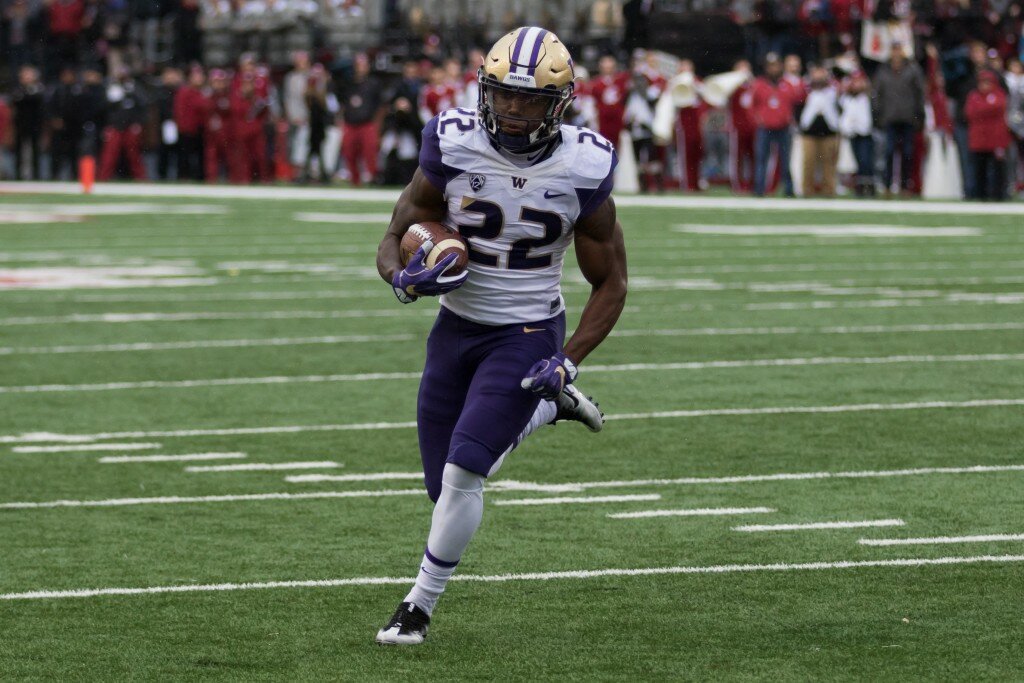 Husky running back Lavontae Coleman heads for the end zone. ( Brandon Farris Photography)
